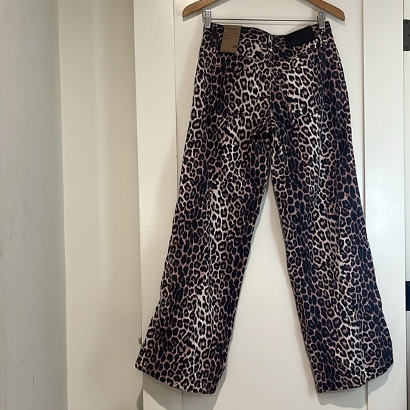NWT Casey Low Rise Baggy Leopard Jeans Size 25 - Picture 3 of 9